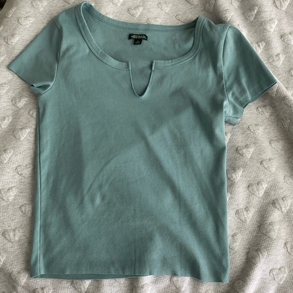 Teal V-Cut Top - Picture 2 of 4